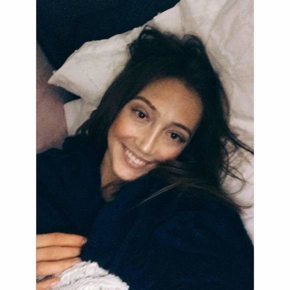 Meet your Posher, Kara - Picture 1 of 1